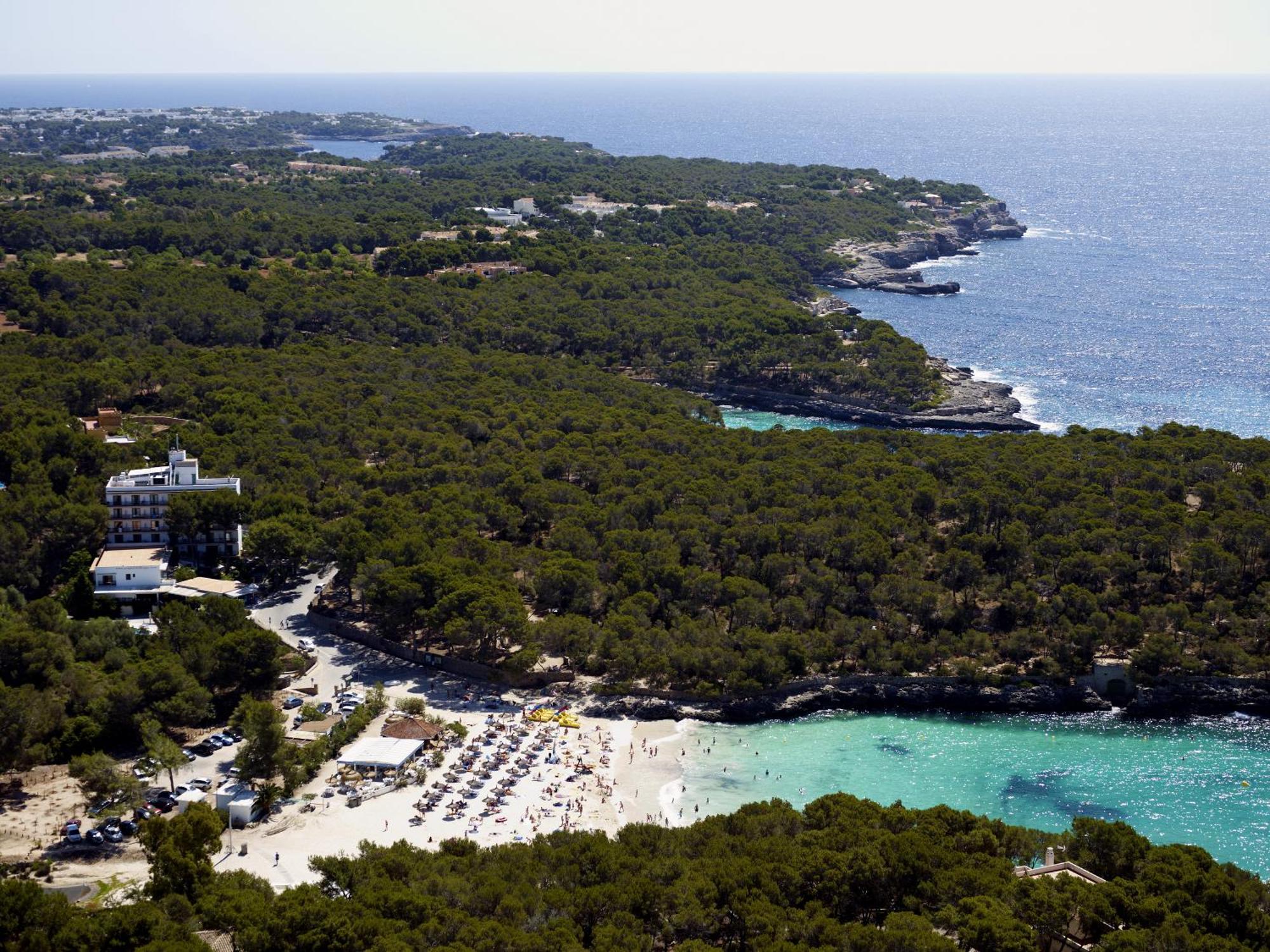 Hotel Playa Mondrago 3*