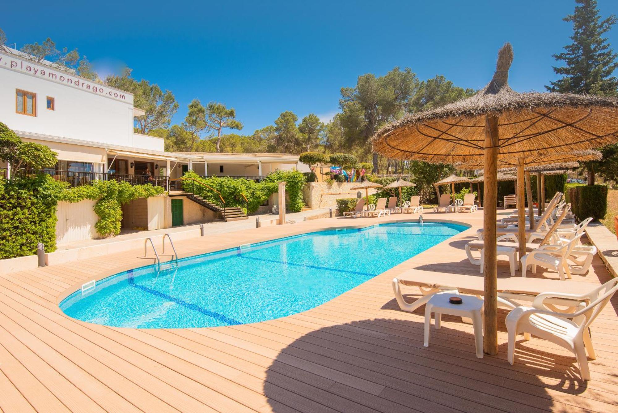 Playa Mondrago Hotel